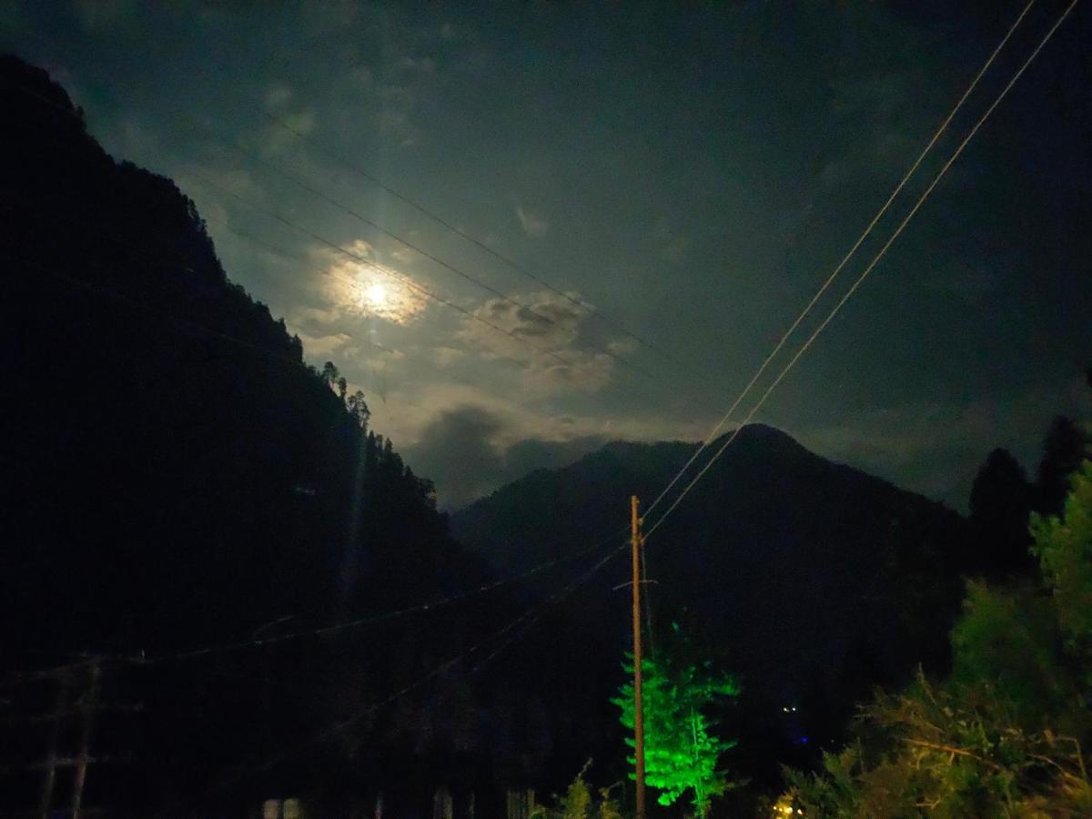 Snow View Guest House Kasol Eksteriør bilde