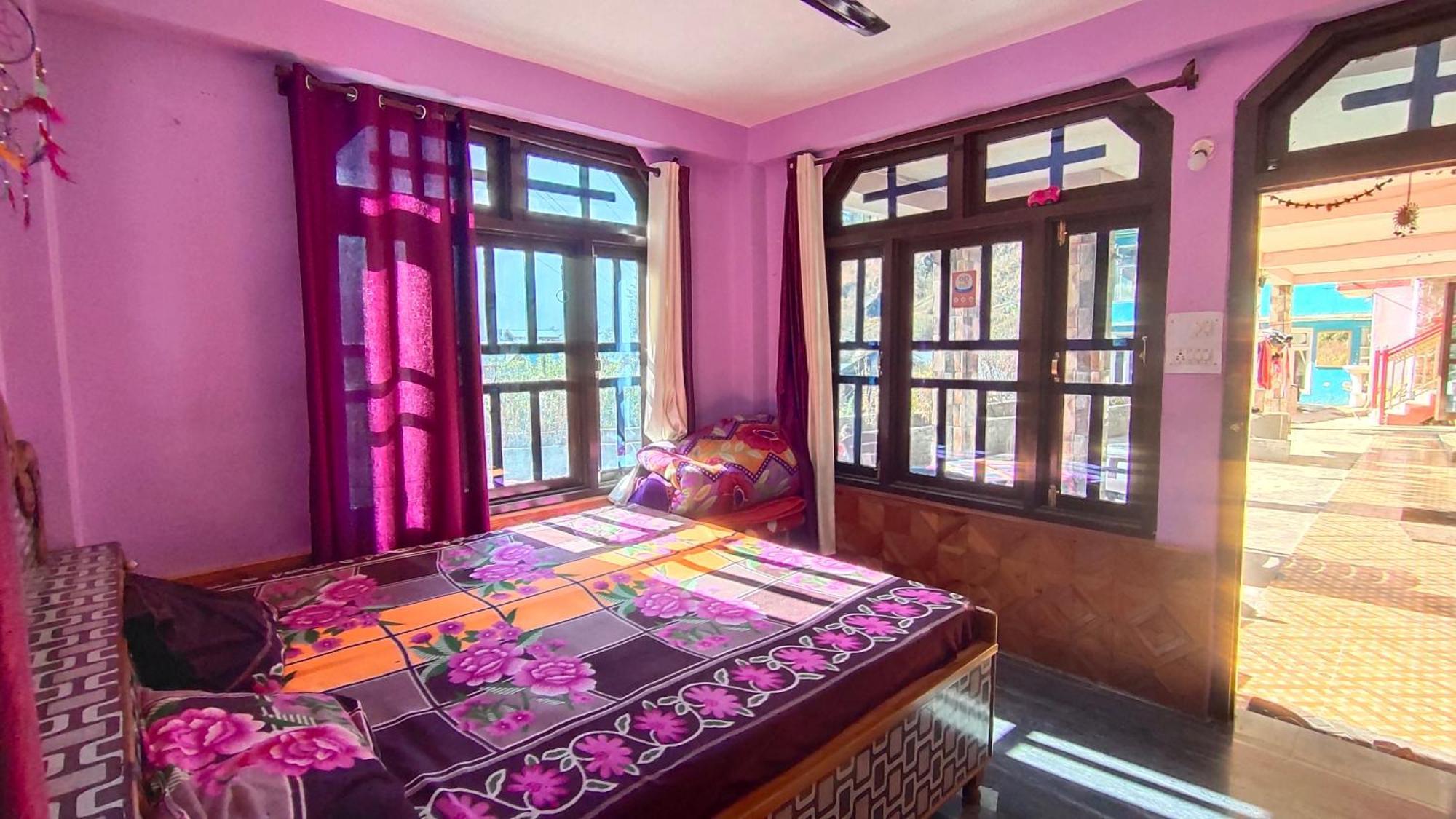 Snow View Guest House Kasol Rom bilde