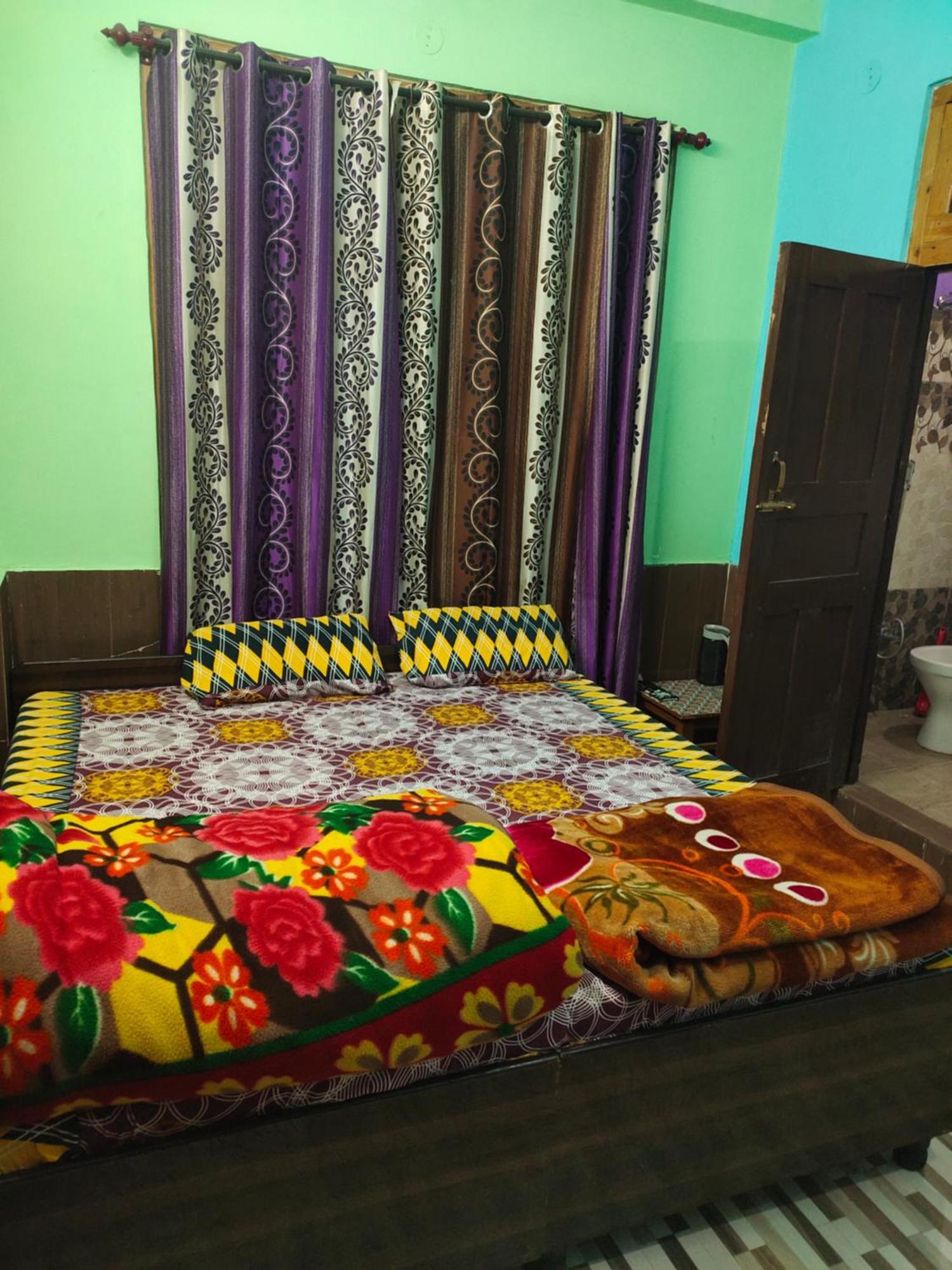Snow View Guest House Kasol Rom bilde